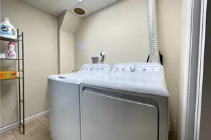 1368 Meadowbrook Dr, North Strabane, PA 15317 - Photo 35