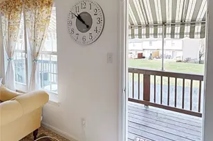 1368 Meadowbrook Dr, North Strabane, PA 15317 - Photo 17