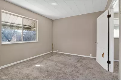 208 E Woodford Ave, Pittsburgh, PA 15210 - Photo 9