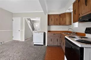 208 E Woodford Ave, Pittsburgh, PA 15210 - Photo 11