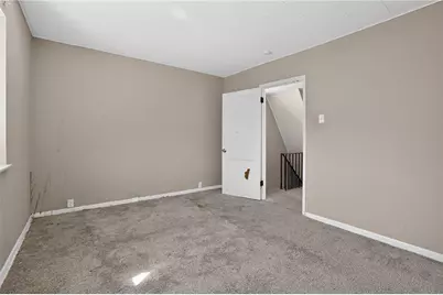 208 E Woodford Ave, Pittsburgh, PA 15210 - Photo 5