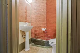 1 Pius St, Pittsburgh, PA 15203 - Photo 37