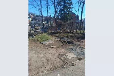 840 Carnival Way, Pittsburgh, PA 15210 - Photo 3