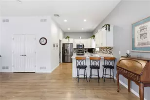909 Valentina Ln, Lower Burrell, PA 15068 - Photo 9