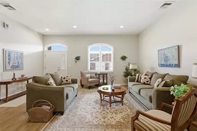 909 Valentina Ln, Lower Burrell, PA 15068 - Photo 5