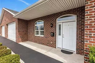 909 Valentina Ln, Lower Burrell, PA 15068 - Photo 3