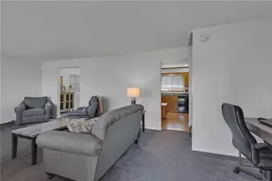 1606 Old Brodhead Rd, Center Township, PA 15061 - Photo 15