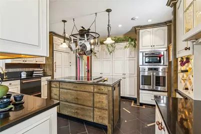 502 Westview Drive, Brighton Township, PA 15009 - Photo 9