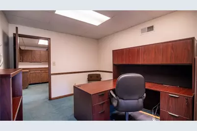 306 McKnight Park Dr, Ross Twp, PA 15237 - Photo 19