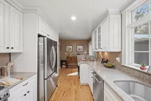 5971 Cherryview Ln, Bethel Park, PA 15102 - Photo 13