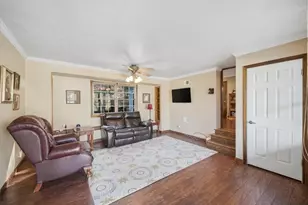 5971 Cherryview Ln, Bethel Park, PA 15102 - Photo 3