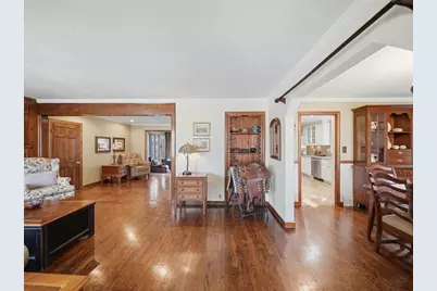 5971 Cherryview Ln, Bethel Park, PA 15102 - Photo 9