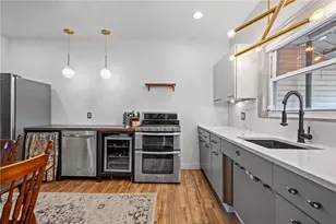 4068 Howley St, Pittsburgh, PA 15224 - Photo 1