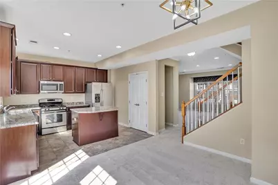 230 Broadstone Dr, Adams Township, PA 16046 - Photo 17