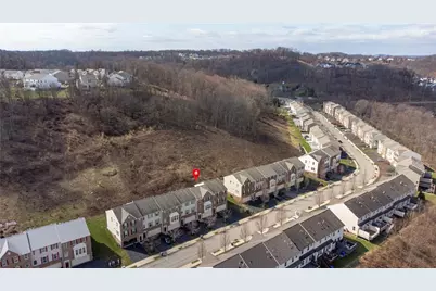 230 Broadstone Dr, Adams Township, PA 16046 - Photo 39