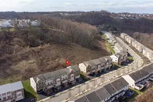 230 Broadstone Dr, Adams Township, PA 16046 - Photo 39