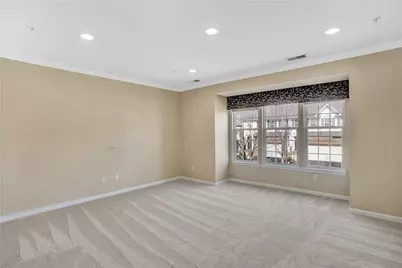 230 Broadstone Dr, Adams Township, PA 16046 - Photo 9