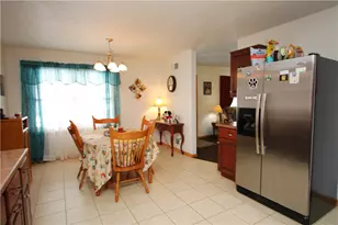 111 Brittany Dr, Long Beach Boro, PA 15432 - Photo 11