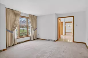 425 Stag Horn Dr, Pittsburgh, PA 15090 - Photo 7