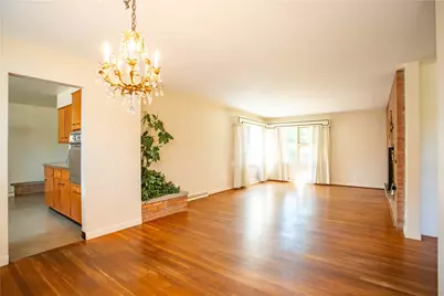 104 Appletree Dr, Brighton Township, PA 15009 - Photo 5