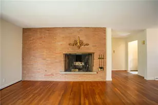 104 Appletree Dr, Brighton Township, PA 15009 - Photo 9