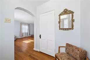 608 W Smithfield St, Mt Pleasant Boro, PA 15666 - Photo 3