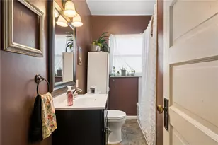 608 W Smithfield St, Mt Pleasant Boro, PA 15666 - Photo 19