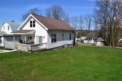 321 E Blake, Connellsville, PA 15425 - Photo 7