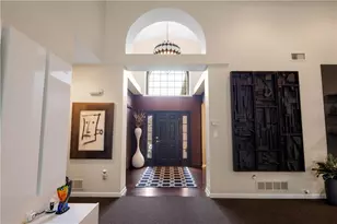 157 Fairway Landings Dr, Canonsburg, PA 15317 - Photo 3