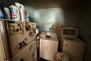 172 Franklin Ave, Vandergrift, PA 15690 - Photo 9