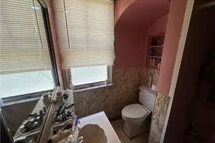 172 Franklin Ave, Vandergrift, PA 15690 - Photo 11