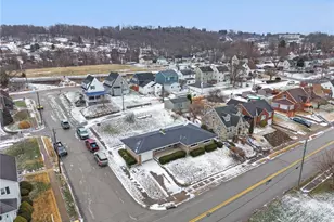 600 Lewis Ave, Jeannette, PA 15644 - Photo 37