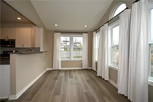 212 Creekside Dr, Oakdale, PA 15071 - Photo 9