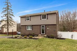 128 Darnley, Moon/Crescent Twp, PA 15108 - Photo 5