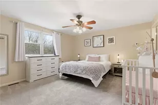 128 Darnley, Moon/Crescent Twp, PA 15108 - Photo 27