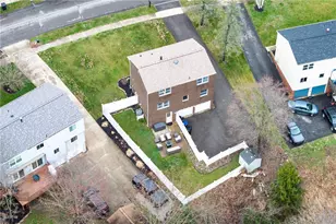 128 Darnley, Moon/Crescent Twp, PA 15108 - Photo 37