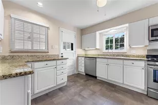 409 Sunset Dr, Pittsburgh, PA 15228 - Photo 17