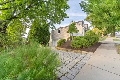 409 Sunset Dr, Pittsburgh, PA 15228 - Photo 41