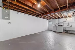 409 Sunset Dr, Pittsburgh, PA 15228 - Photo 29