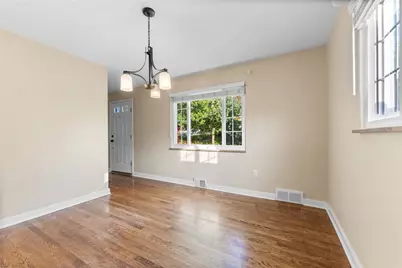 409 Sunset Dr, Pittsburgh, PA 15228 - Photo 11