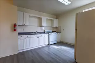 832 Broadway Ave, McKees Rocks, PA 15136 - Photo 3