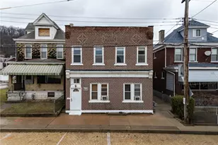 832 Broadway Ave, McKees Rocks, PA 15136 - Photo 1