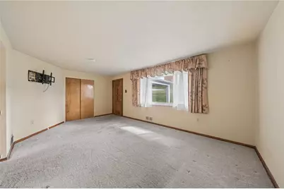 942 Shadycrest Rd, Beechview, PA 15216 - Photo 5