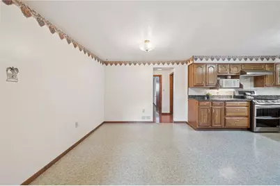 942 Shadycrest Rd, Beechview, PA 15216 - Photo 9