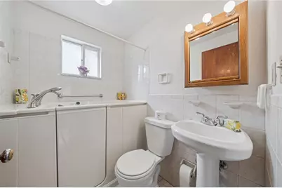 942 Shadycrest Rd, Beechview, PA 15216 - Photo 23