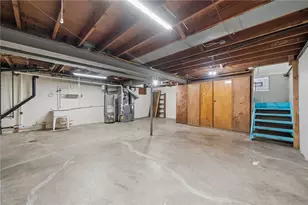 942 Shadycrest Rd, Beechview, PA 15216 - Photo 9