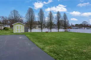 3022 Spring Garden Ave, Neshannock Township, PA 16105 - Photo 9