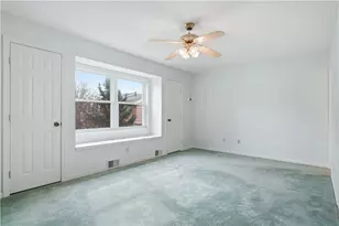 1605 Calico Ct, Bethel Park, PA 15102 - Photo 11