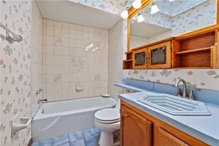 1302 Rankin Rd, White Oak, PA 15131 - Photo 23