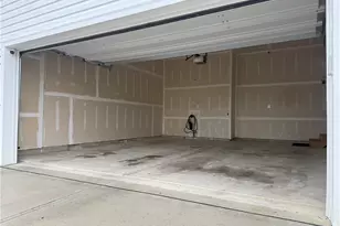 204 Hanover Ln, Meadowlands, PA 15301 - Photo 43